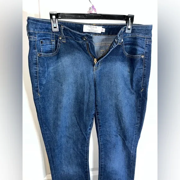 Torrid Women’s Denim Cotton Spandex Casual Strightleg Bootcut Jeans Size 10S