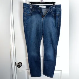 Torrid Women’s Denim Cotton Spandex Casual Strightleg Bootcut Jeans Size 10S