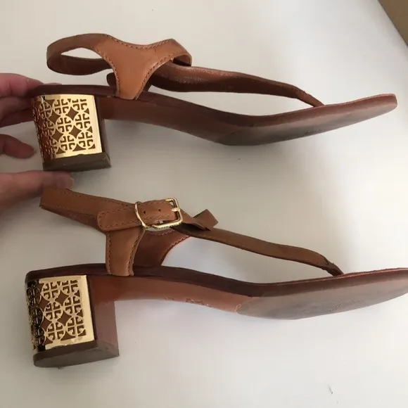 Tory Burch brown leather block heel thong shoes