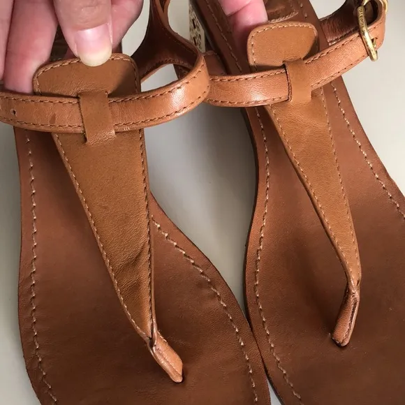 Tory Burch brown leather block heel thong shoes