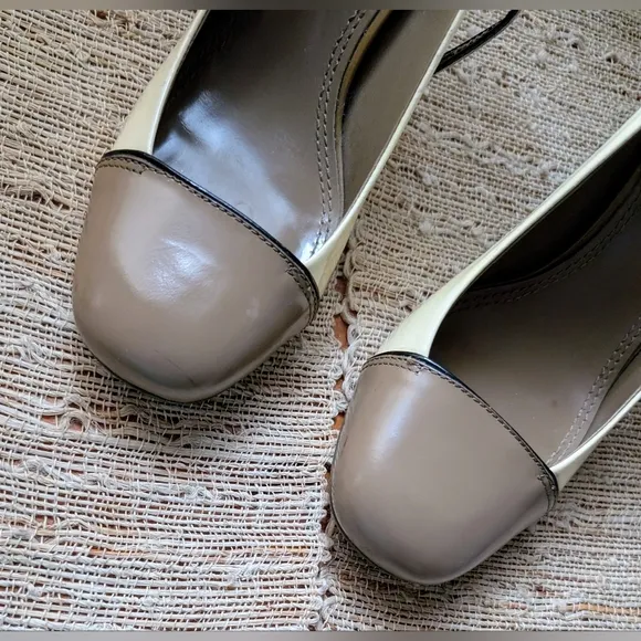 Tory Burch • Cap Toe Color Block Patent Leather Heels in Banana Cream READ