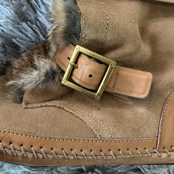 Tory Burch fur moccasin boots 9 tan suede leather straps genuine rabbit WOW 🐇