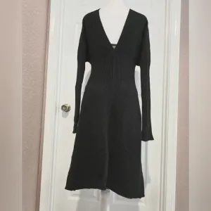 TWEEN-SET Deep Gray A-line Ribbed Long Sleeve Wool Dress with Bishop Sleeves