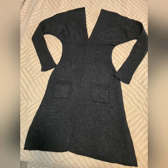 TWEEN-SET Deep Gray A-line Ribbed Long Sleeve Wool Dress with Bishop Sleeves