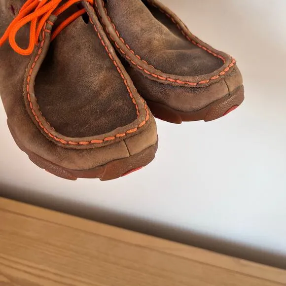 Twisted X Chukka Distress Driving Mocs Boots Youth 5.5M Bomber Brown Neon Orange