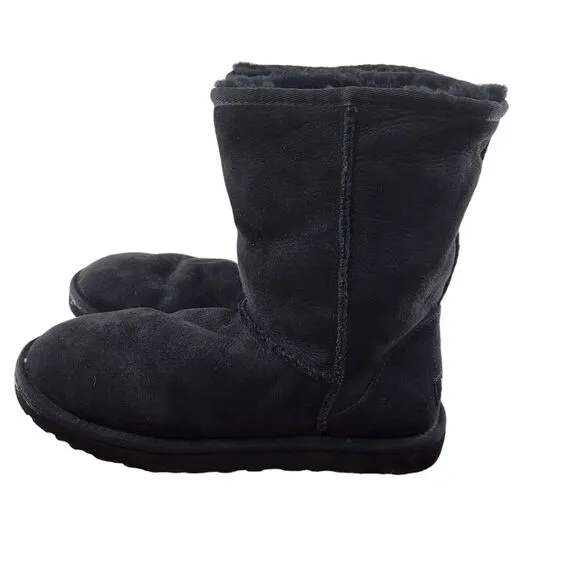 UGG 5825 Classic Short Sheepskin Boots Black Women's Size 9