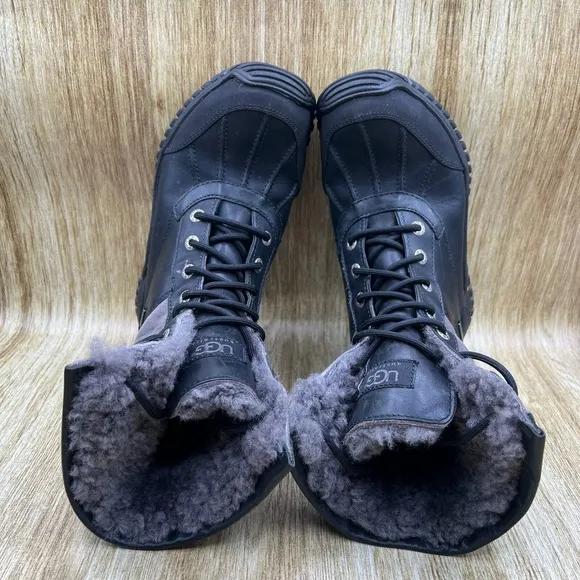 UGG Adirondack Women's Size 7 Black Waterproof Sheepskin Black Boots Shoes 1906