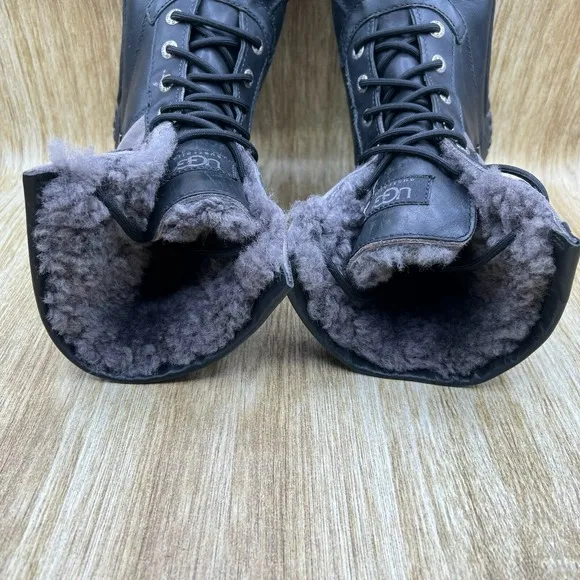 UGG Adirondack Women's Size 7 Black Waterproof Sheepskin Black Boots Shoes 1906