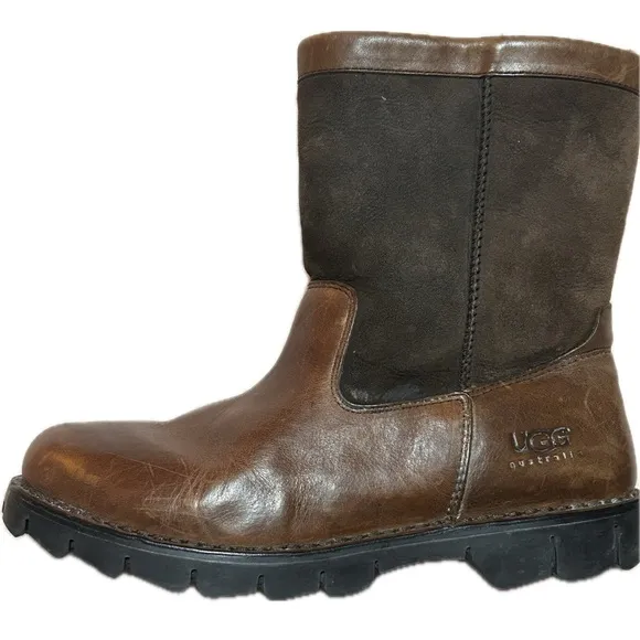 Ugg Australia Beacon Leather Heavy Duty Sherpa lined boots. 11/44.5
