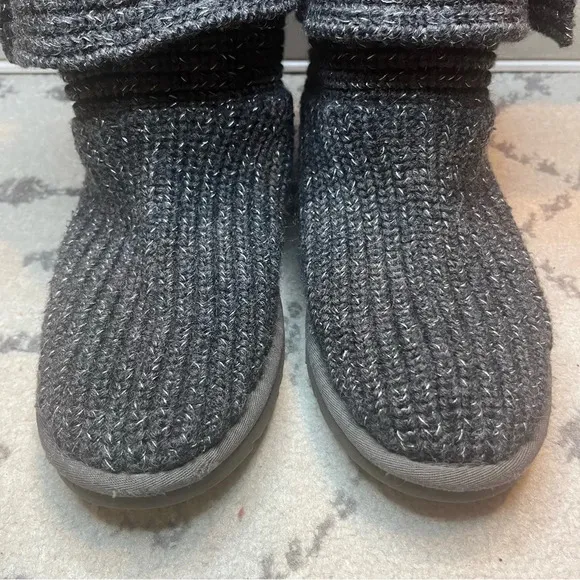 UGG AUSTRALIA Cardy Wool Sheepskin Metallic Grey Knit Tall Short Fall Boots