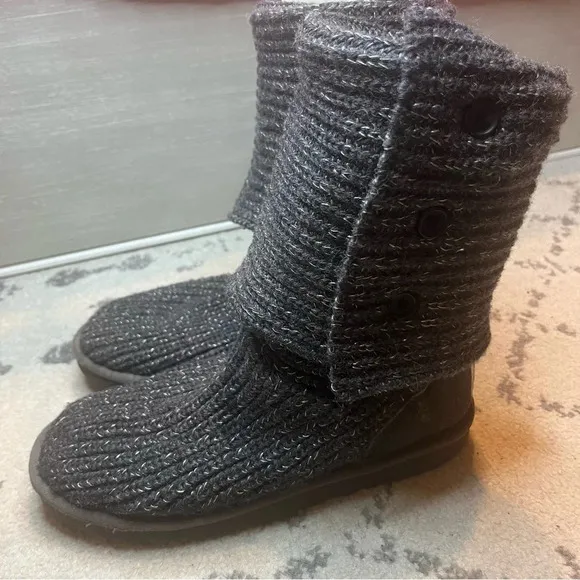 UGG AUSTRALIA Cardy Wool Sheepskin Metallic Grey Knit Tall Short Fall Boots