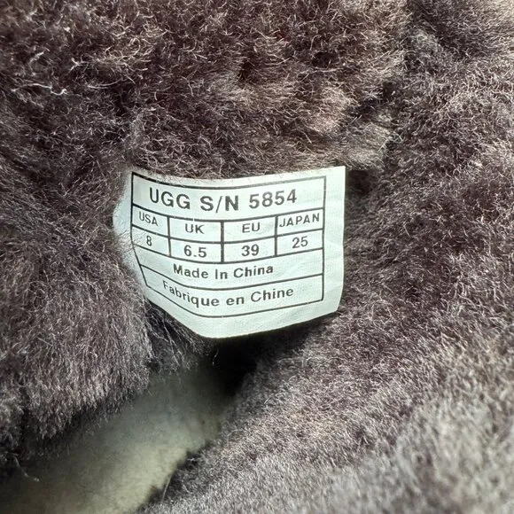 UGG AUSTRALIA Classic Mini II Boots Womens 8 39 Chocolate Brown Sheepskin Boot