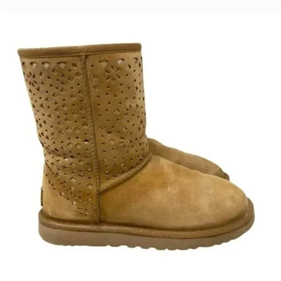 UGG Australia Classic Short Flora Perf Brown Suede Boots - Size 7