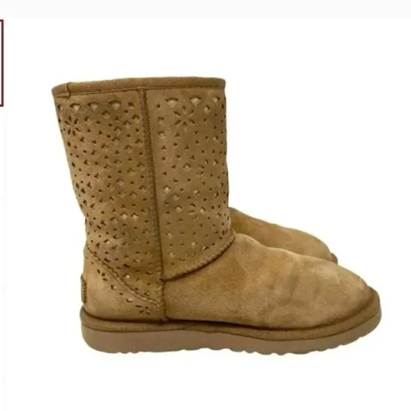 UGG Australia Classic Short Flora Perf Brown Suede Boots - Size 7