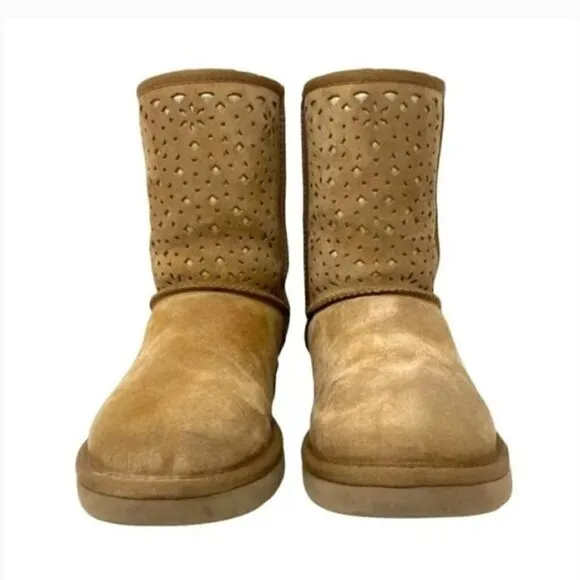 UGG Australia Classic Short Flora Perf Brown Suede Boots - Size 7