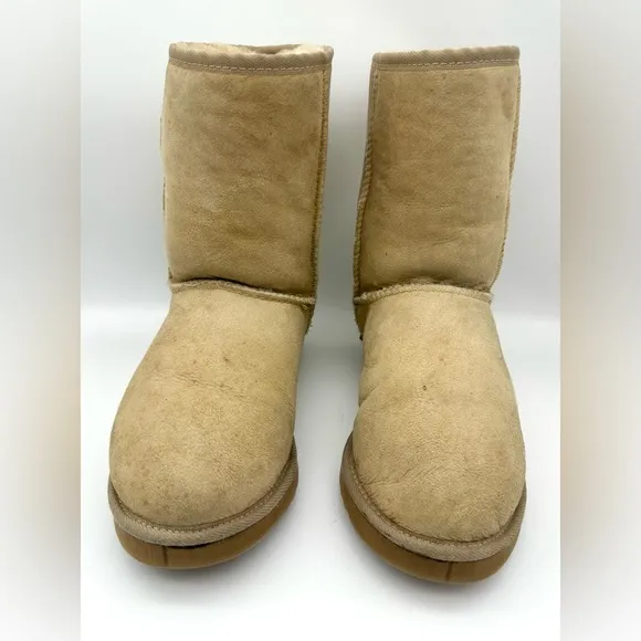 UGG Australia Classic Short II Men’s Boot in Sand