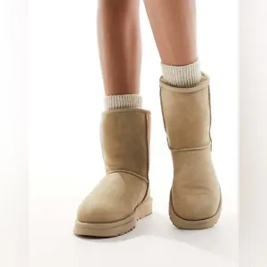 UGG Australia Classic Short II Men’s Boot in Sand