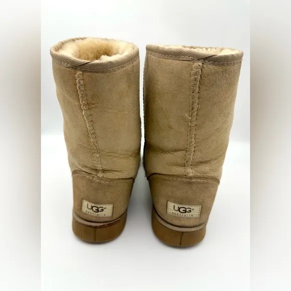 UGG Australia Classic Short II Men’s Boot in Sand