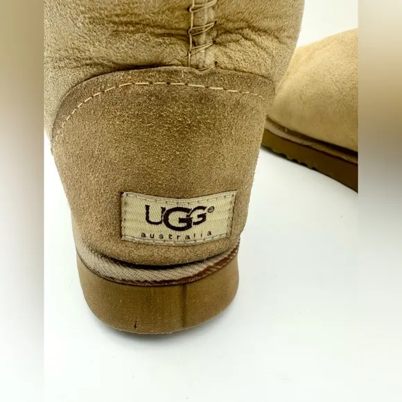 UGG Australia Classic Short II Men’s Boot in Sand