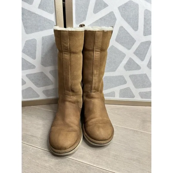 UGG Australia Classic Tall SONOMA Chestnut Leather suede  Boots fur wool 7