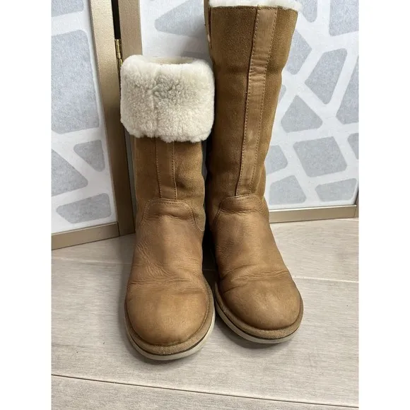 UGG Australia Classic Tall SONOMA Chestnut Leather suede  Boots fur wool 7