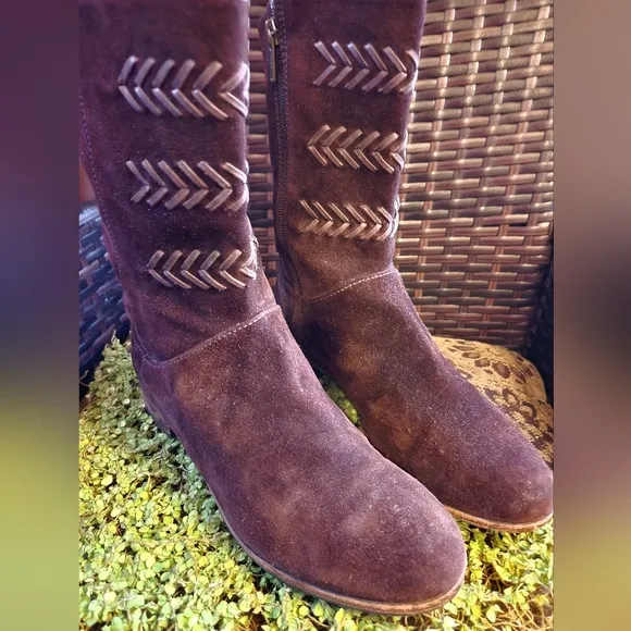 UGG AUSTRALIA Dark Chocolate Suede Leather Laced Front Zips Low Heels Cozy Boots