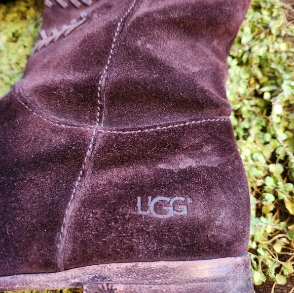 UGG AUSTRALIA Dark Chocolate Suede Leather Laced Front Zips Low Heels Cozy Boots