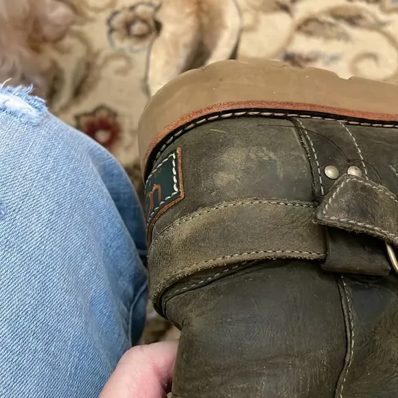 UGG Australia Green Boots Size 7