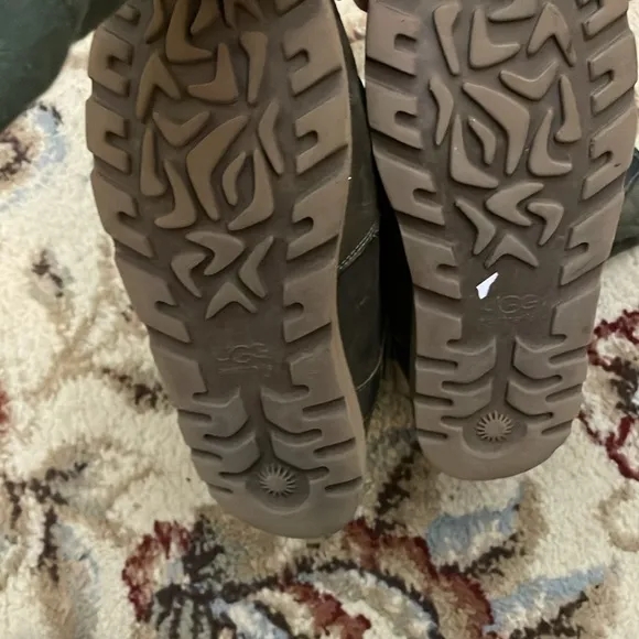 UGG Australia Green Boots Size 7