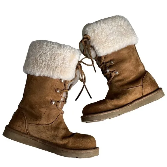 UGG Australia Montclair 1892 Chestnut Lace Up Boots. Size 7