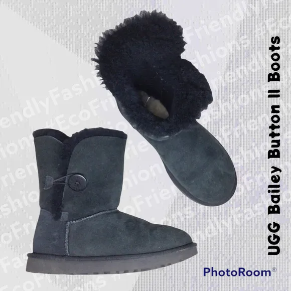 UGG Australia Women's Black Classic Bailey Short Button II Boots Size US 7
