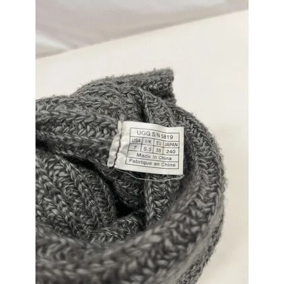 UGG Australia Womens Classic Cardy Boots Gray Wool Knit Big Button Tall Size 7