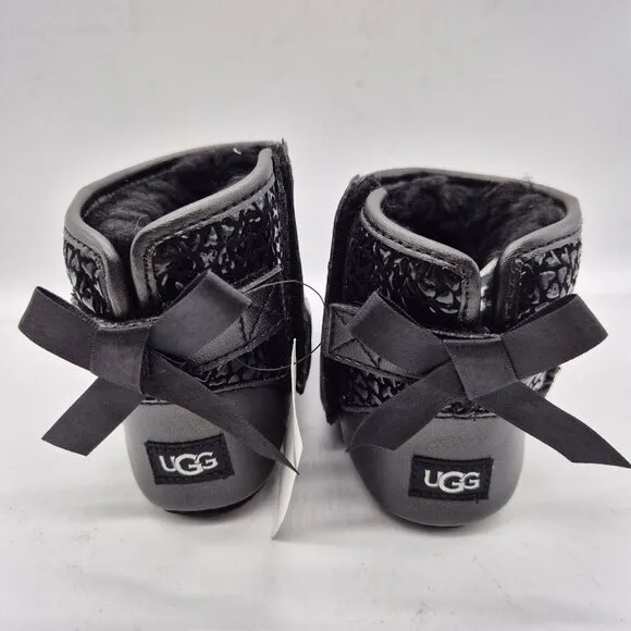 Ugg Baby  Booties Size 4 5 Black Hearts Cozy