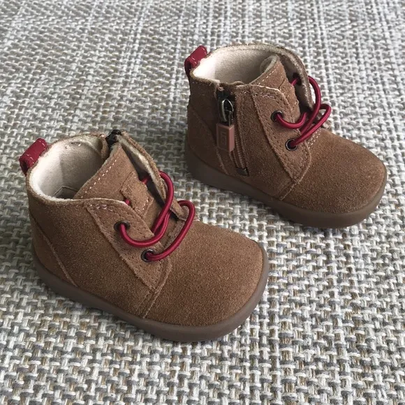 UGG Baby Boots (size 2/3)