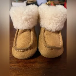 Ugg | Baby boots | unisex size 1