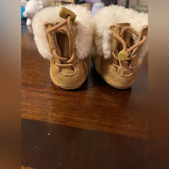 Ugg | Baby boots | unisex size 1
