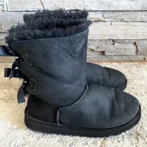 Ugg Bailey Bow II Black Short Boots Sheepskin Lined Suede Leather: 4