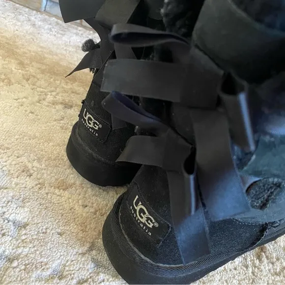 Ugg Bailey Bow II Black Short Boots Sheepskin Lined Suede Leather: 4