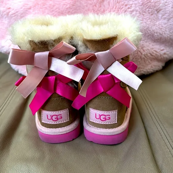 UGG Bailey Bow II boots.  Gently used-great condition.  See pictures