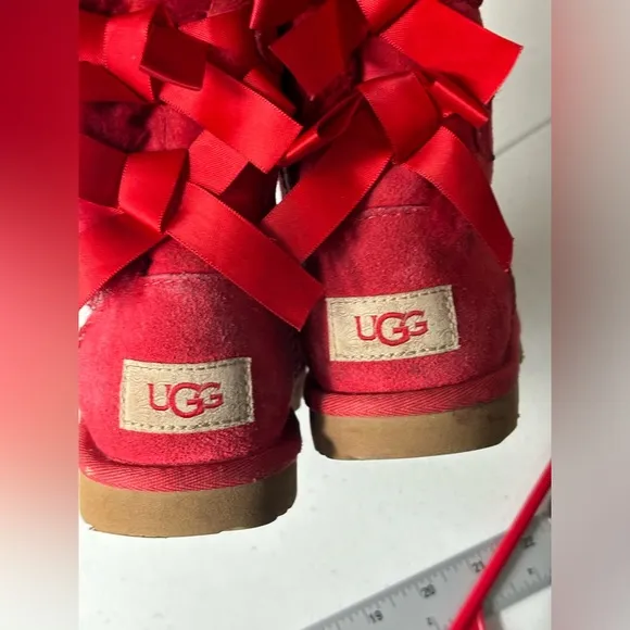 UGG Bailey Bow II Red Ribbon Suede Fur Short Boots  Kid Girl 11