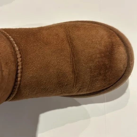 UGG Bailey Button Brown Short Sheepskin Boots