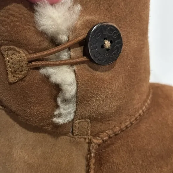 UGG Bailey Button Brown Short Sheepskin Boots