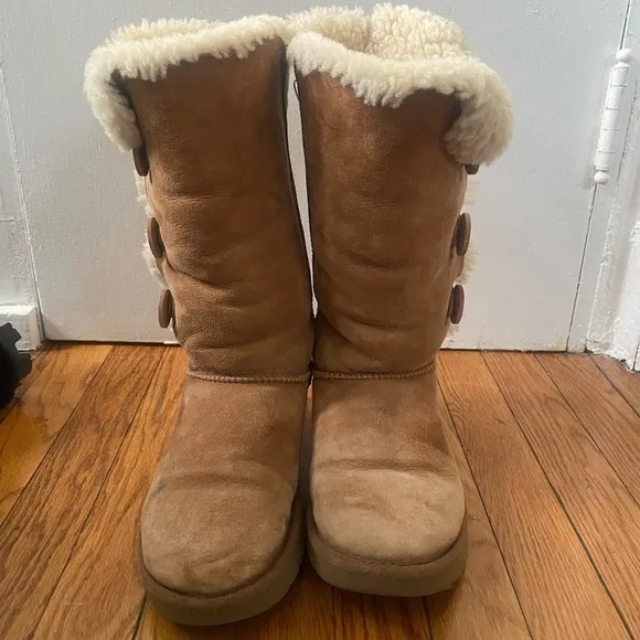 UGG Bailey Triplet II Tall Boots Chestnut Size 8