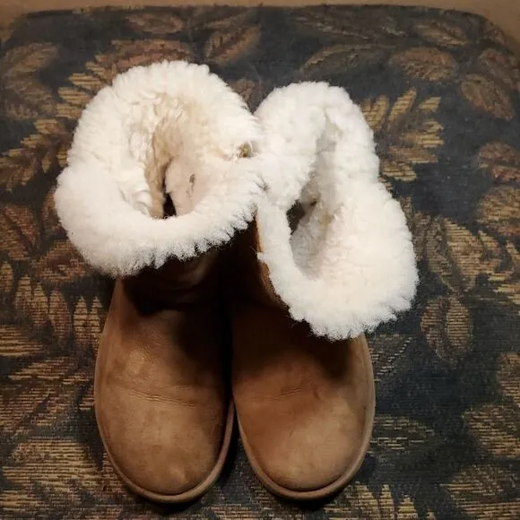 UGG Bailey Button Boots in Chestnut