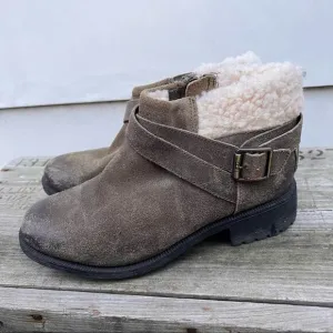 Ugg Benson Low Waterproof Leather Wool Lined Boots Size 6