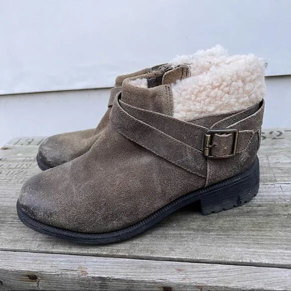 Ugg Benson Low Waterproof Leather Wool Lined Boots Size 6