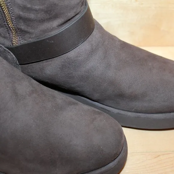 UGG BERGE WOMEN'S CLASSIC SHORT WATERPROOF‎ BOOTS