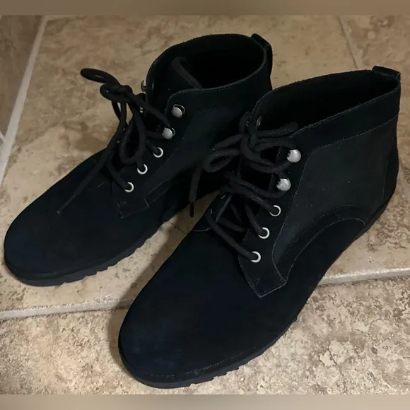 Ugg Bethany Black Women's Ankle Boots 1012532 NWOT