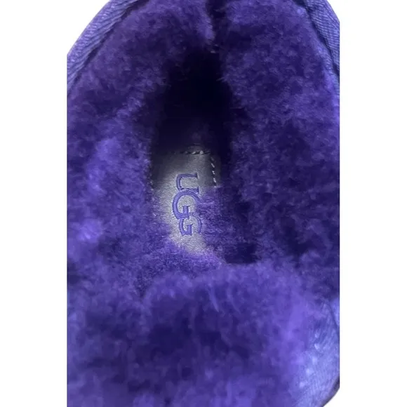 UGG Boots Purple Suede Sheepskin Lined Lace Up Ankle Size 7 EU 37-1094269
