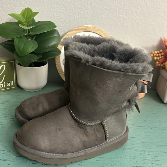 Ugg Boots SZ 2 Girls